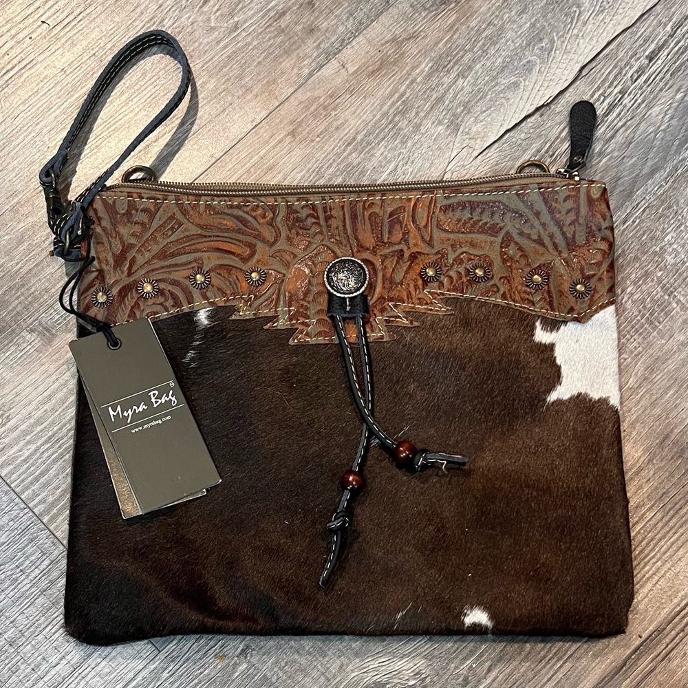 Myra Bag Clutch
